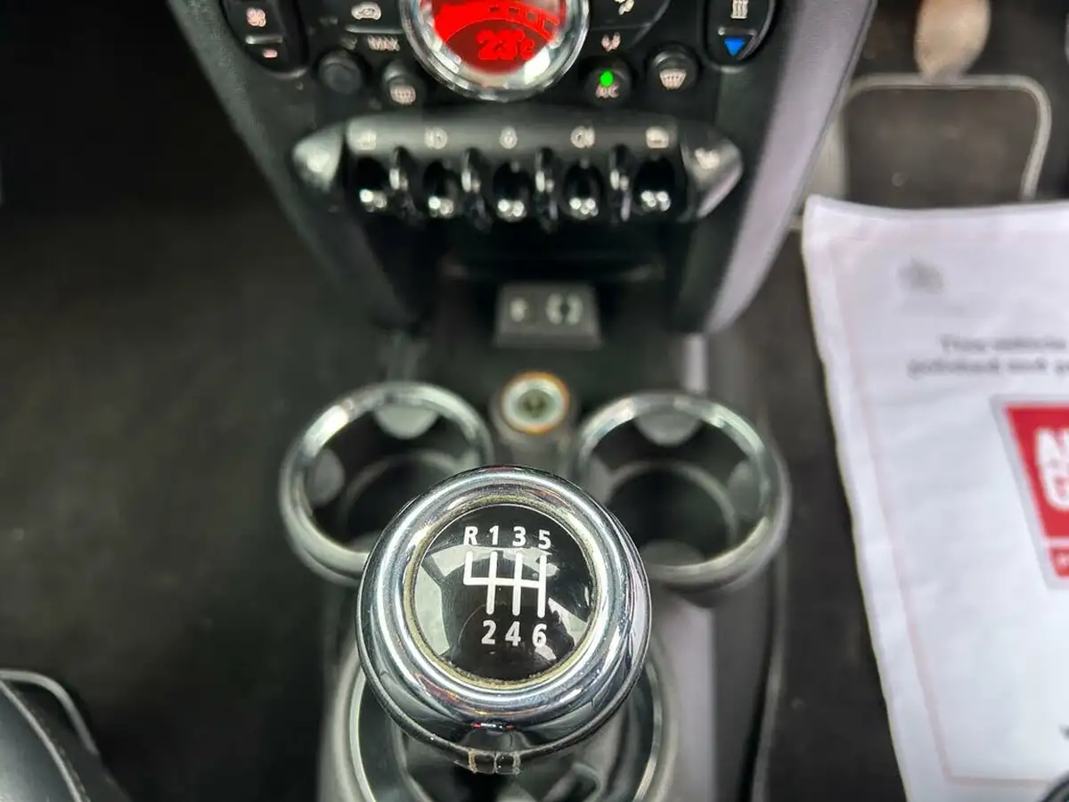 2013-mini-cooper-16td-cooper-d-bayswater-big-17
