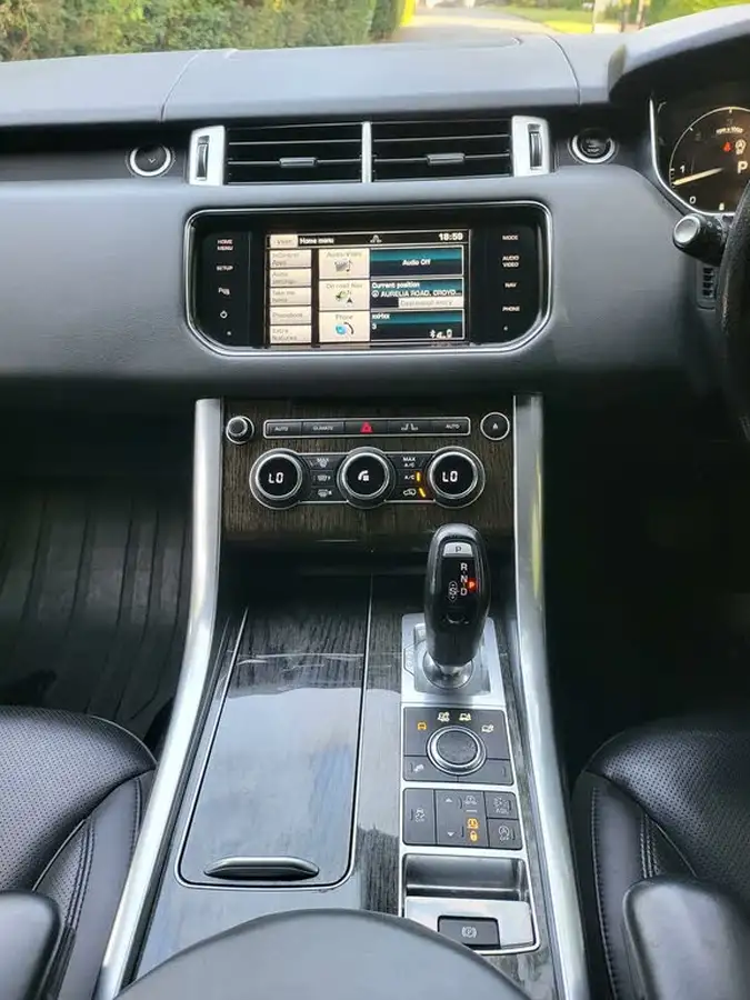 2015-land-rover-range-rover-sport-30-sd-v6-hse-292ps-4x4-big-36