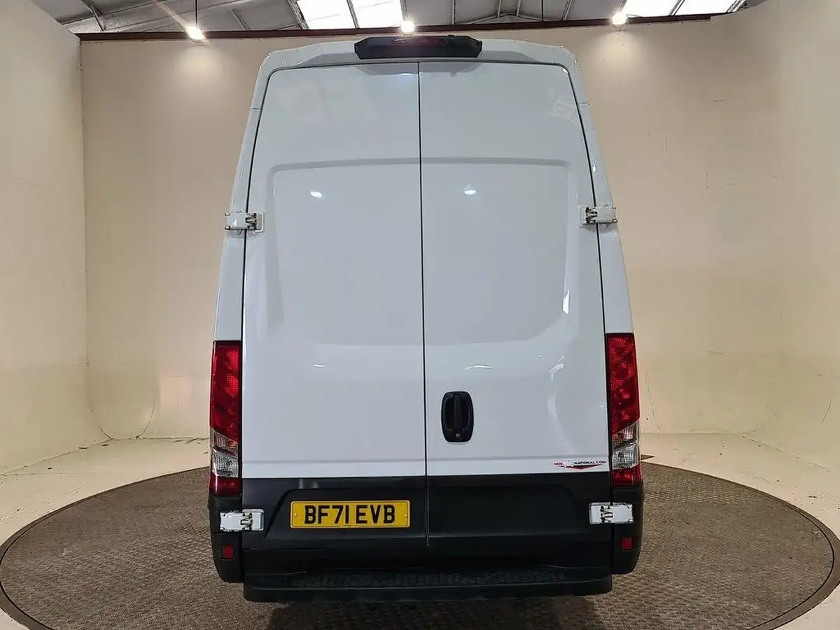2021-iveco-daily-s-class-23td-35s14v-business-3520mm-h2-136pseu6dt-big-17
