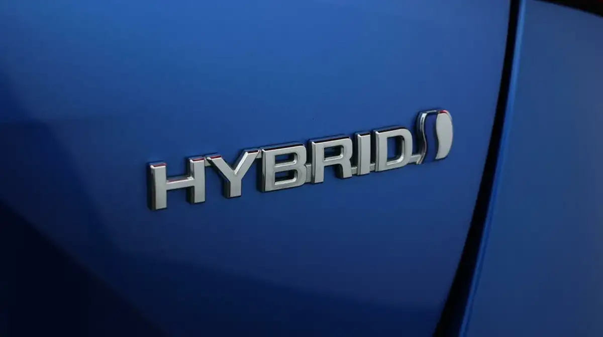 2020-toyota-prius-18-vvt-i-business-edition-plus-cvt-big-26