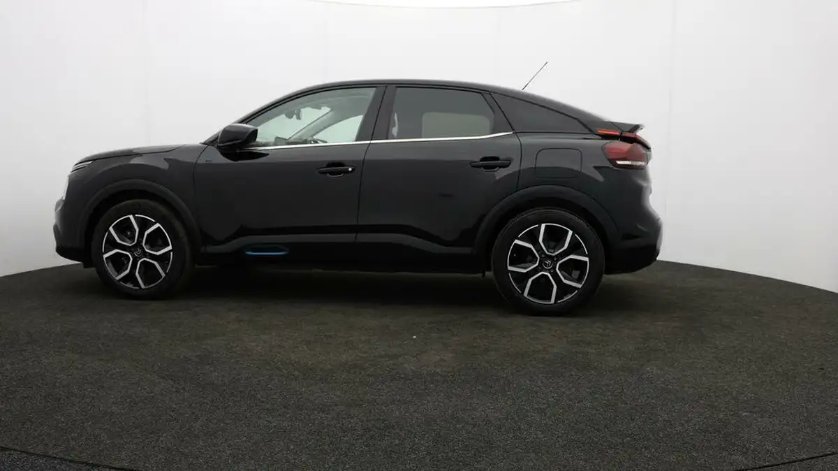 2021-citroen-c4-e-shine-big-68
