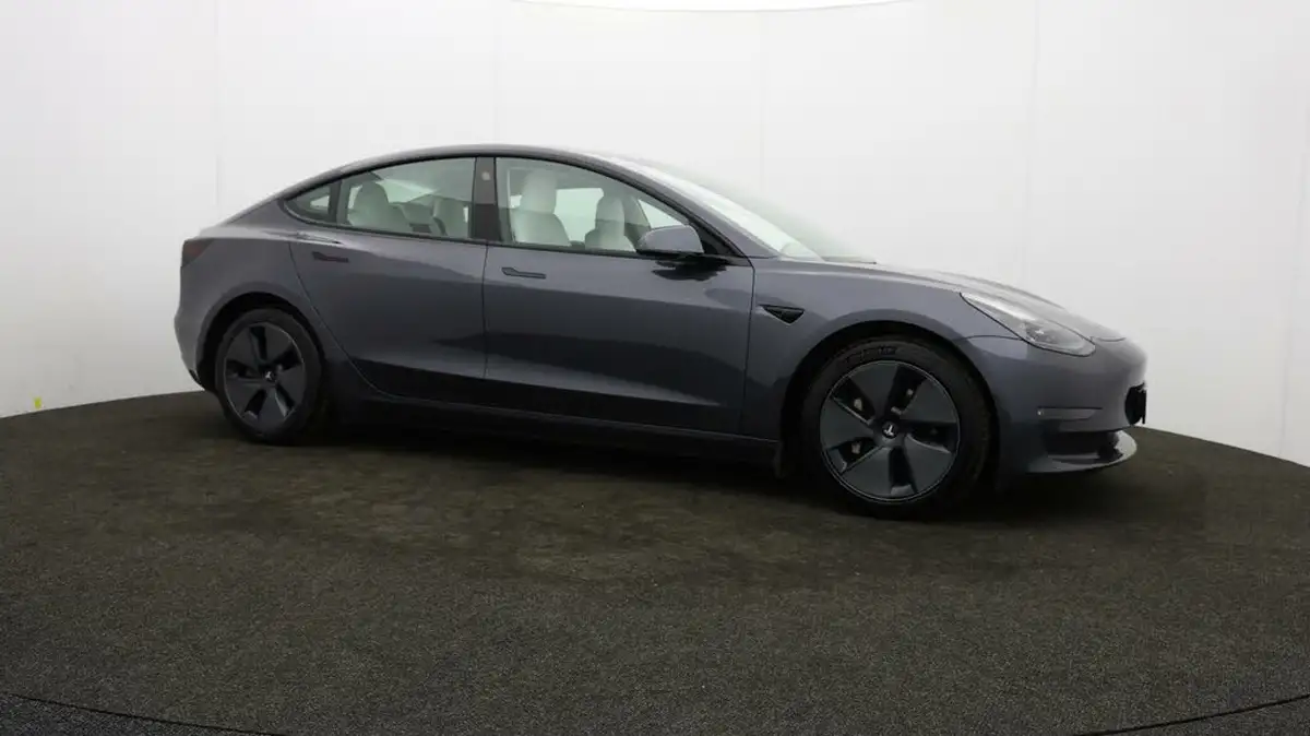 2021-tesla-model-3-e-long-range-4x4-big-42