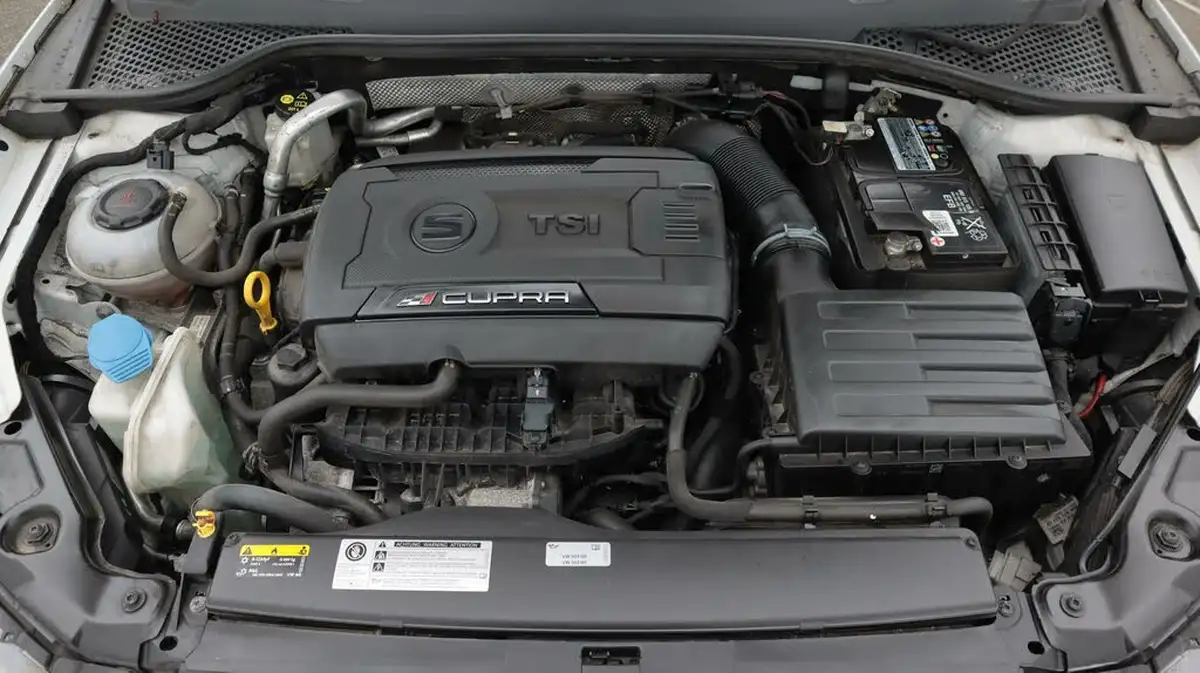 2020-seat-leon-20-tsi-cupra-290-big-18