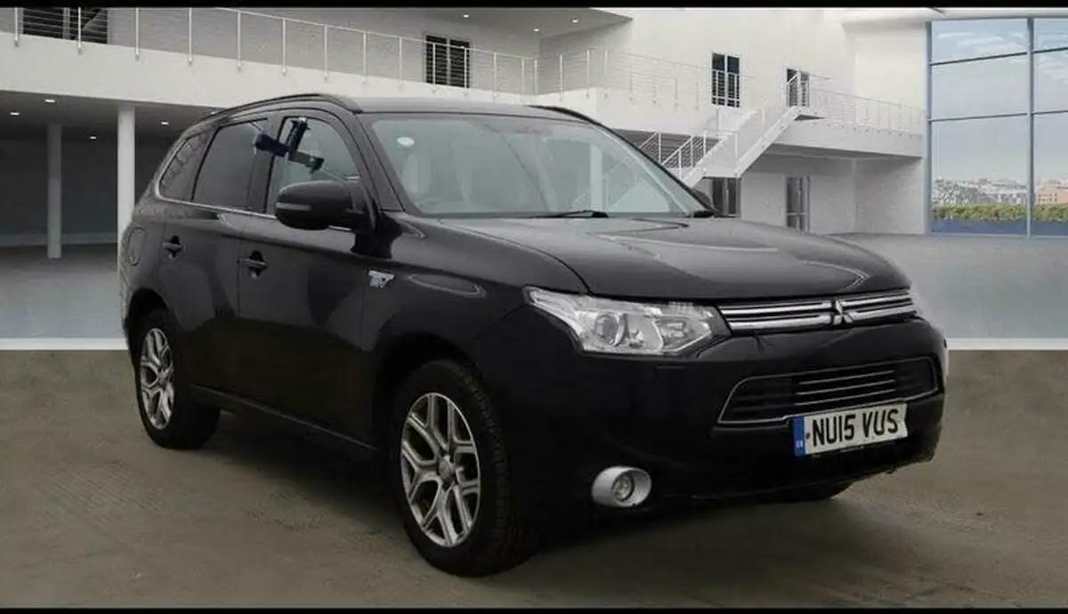 2015-mitsubishi-outlander-20-gx4h-big-0