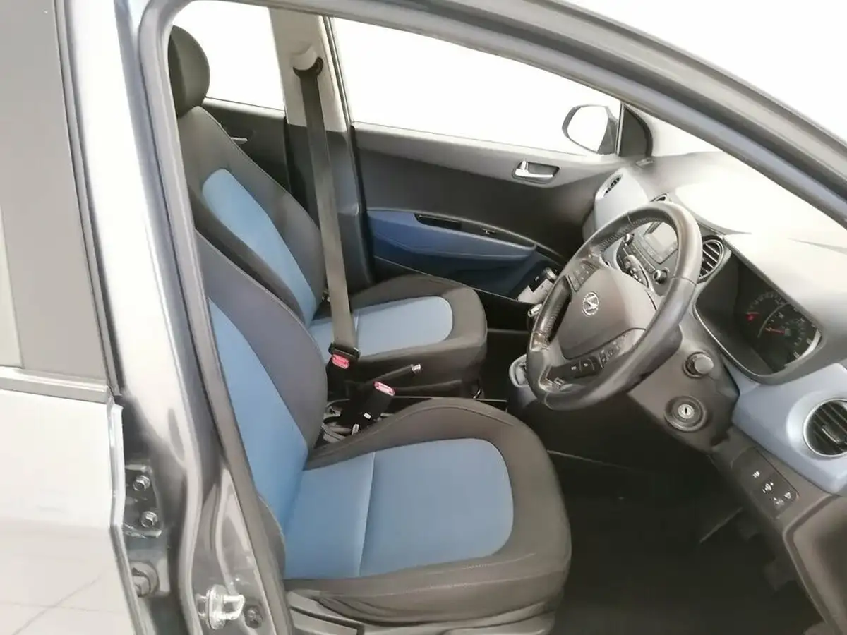 2014-hyundai-i10-10-premium-big-6