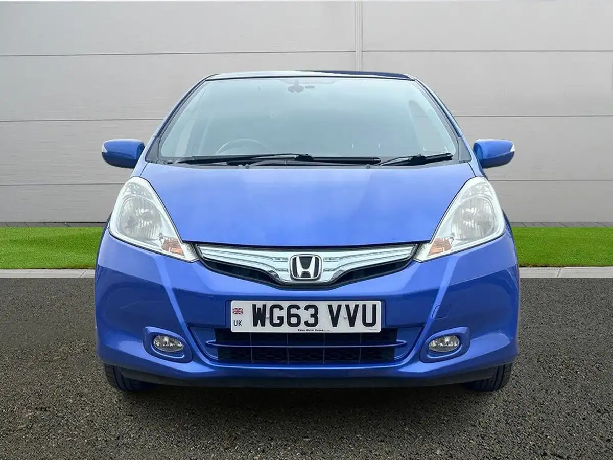 2013-honda-jazz-13-hs-big-1