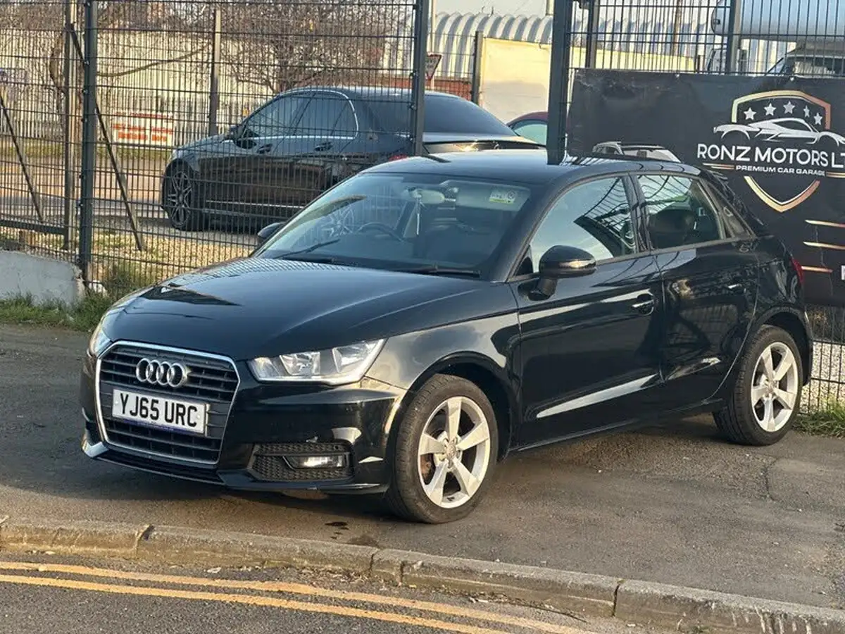 2015-audi-a1-16tdi-sportback-5d-big-5