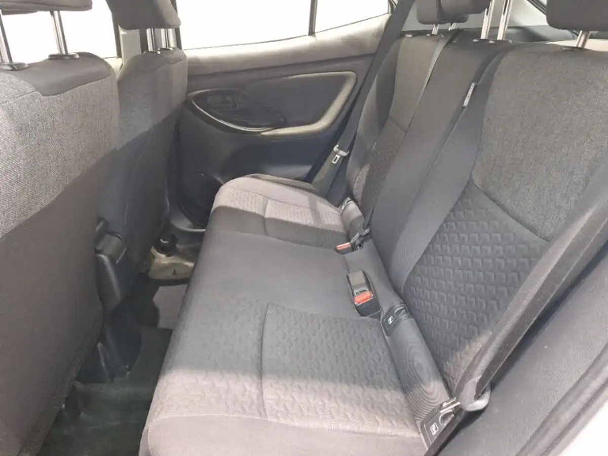 2021-toyota-yaris-cross-15-vvt-i-icon-big-5