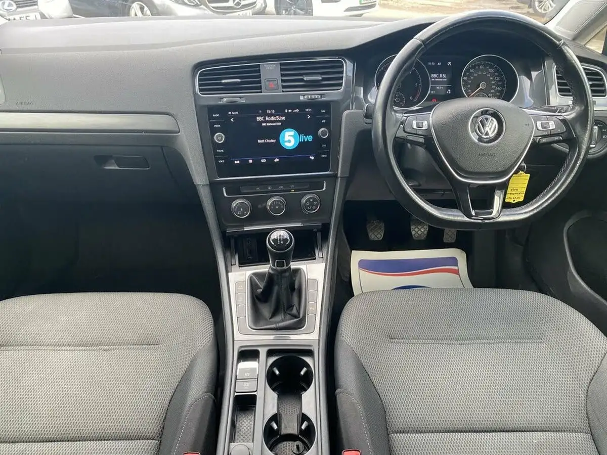 2018-volkswagen-golf-16tdi-se-nav-hatchback-5d-big-27
