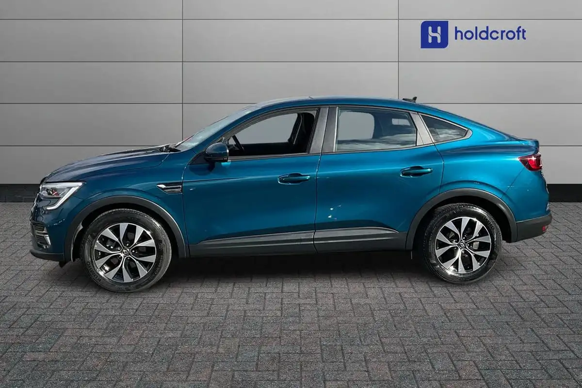 2022-renault-arkana-16-iconic-big-5