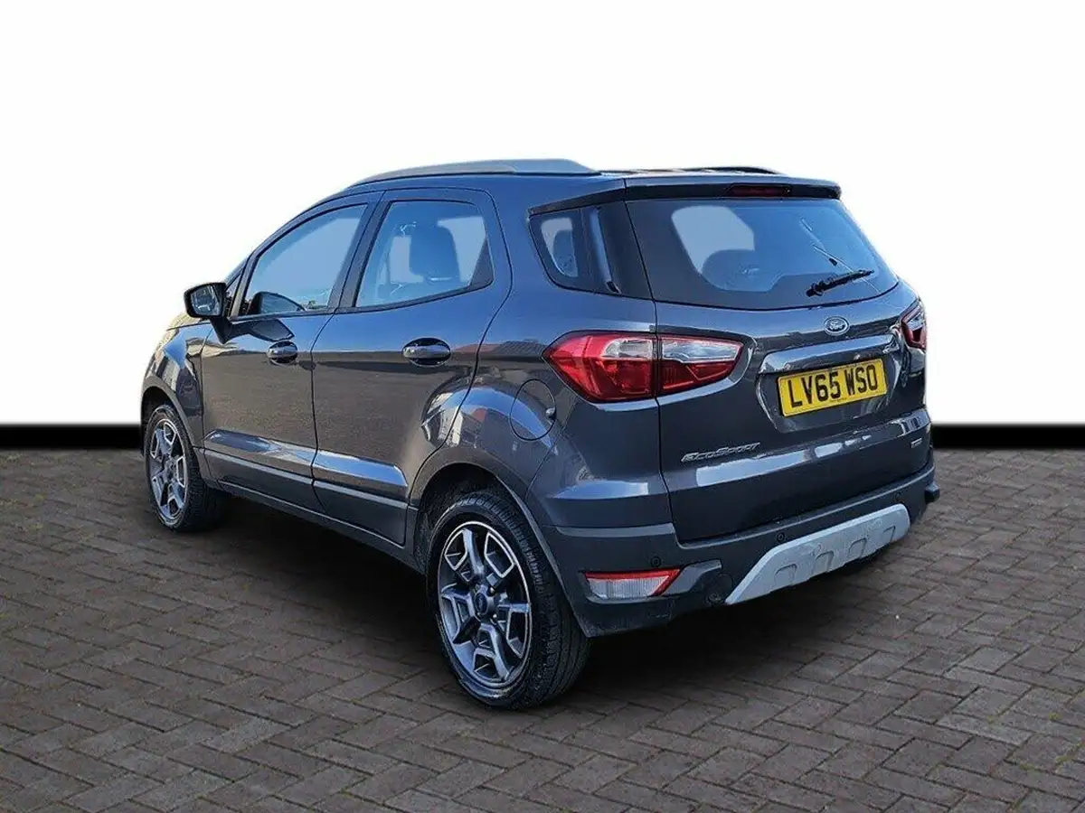 2015-ford-ecosport-10-titanium-t-big-5