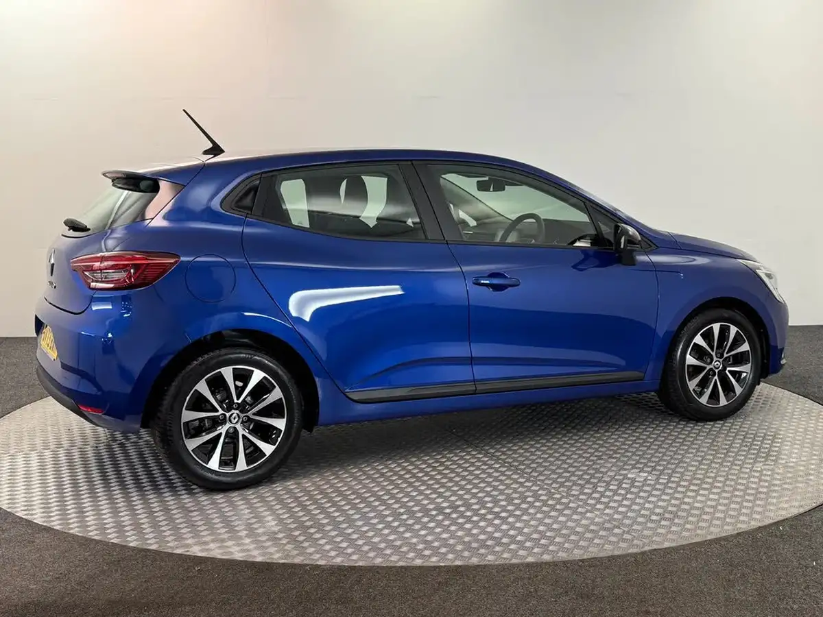 2023-renault-clio-10-tce-evolution-big-5
