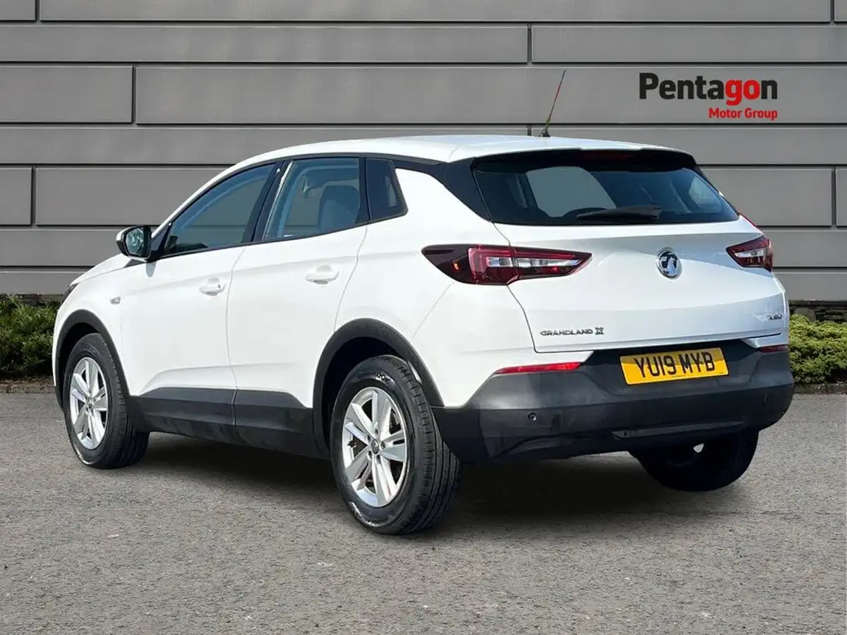 2019-vauxhall-grandland-x-12-se-big-1