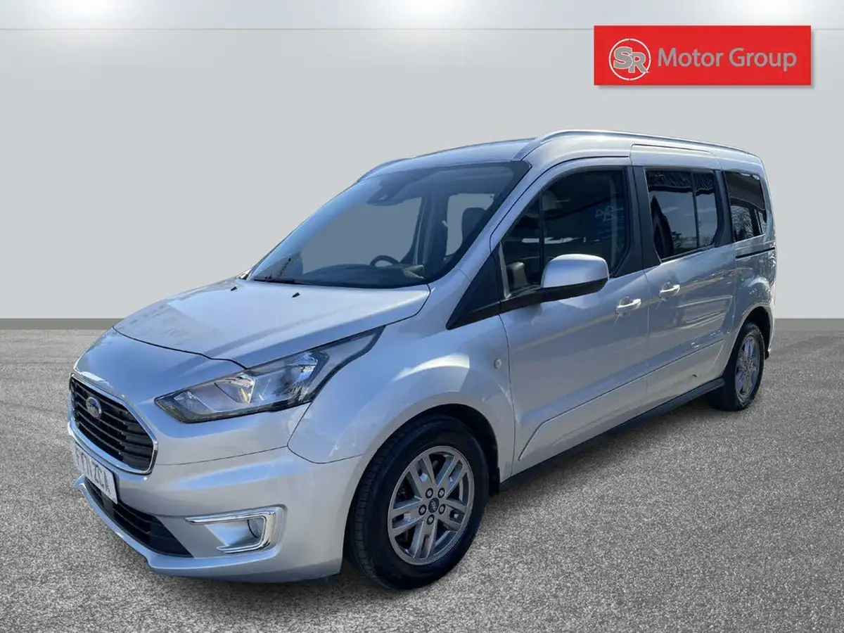 2021-ford-grand-tourneo-connect-15-titanium-big-7
