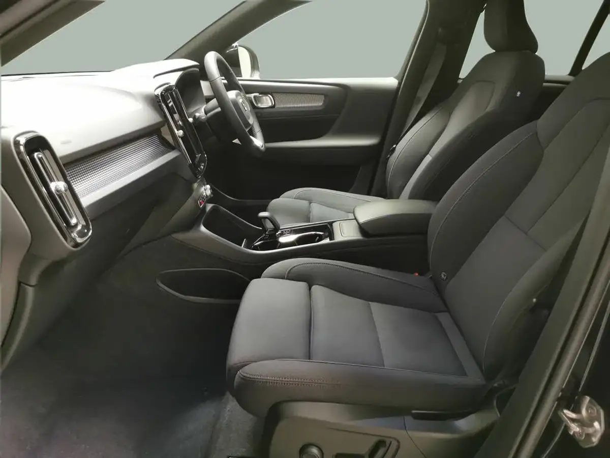 2021-volvo-xc40-e-twin-recharge-plus-big-2