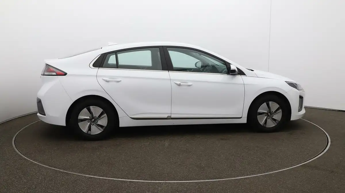 2021-hyundai-ioniq-16-gdi-premium-hybrid-big-43
