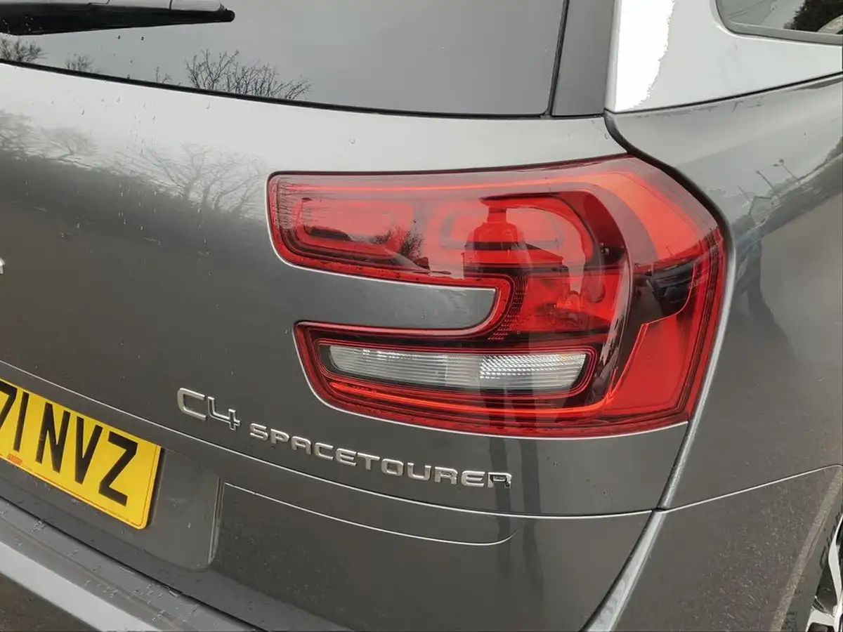 2021-citroen-grand-c4-spacetourer-12-puretech-sense-eat8-big-38