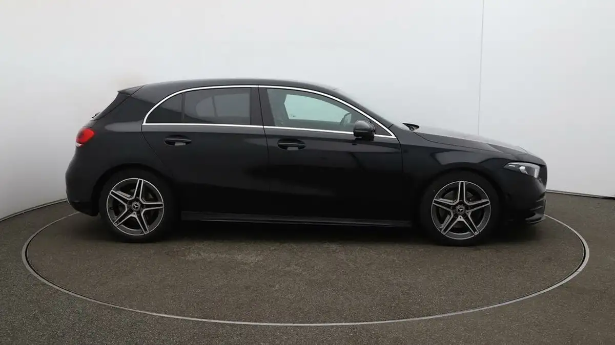 2021-mercedes-benz-a-class-20d-a220d-amg-line-executive-hatchback-5d-big-41