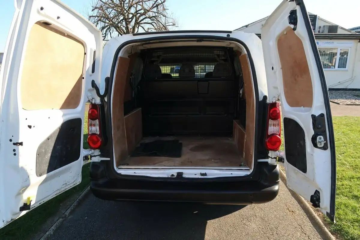 2016-citroen-berlingo-16td-l2-725-x-16hdi-90-big-28