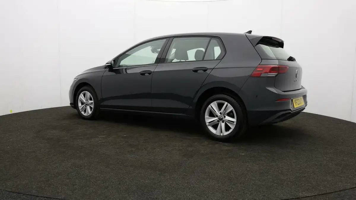 2023-volkswagen-golf-15-tsi-life-130ps-hatchback-big-71