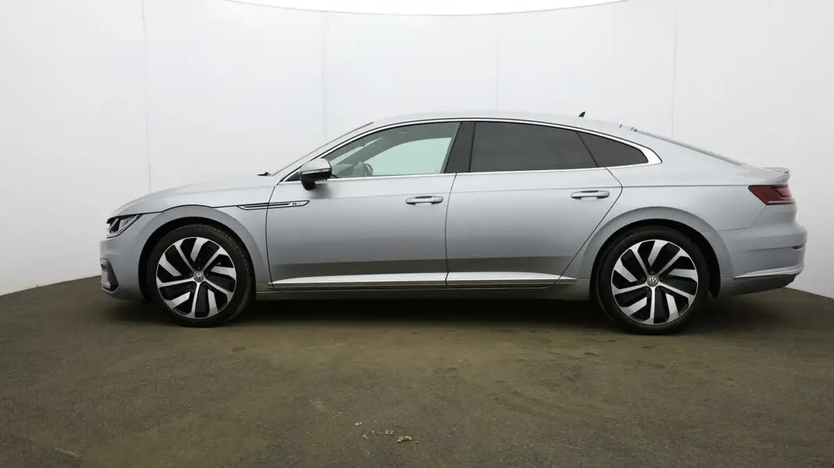 2018-volkswagen-arteon-20-tsi-r-line-190ps-ss-big-3
