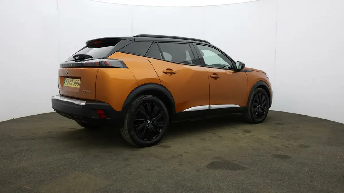 2020-peugeot-2008-suv-e-gt-big-56