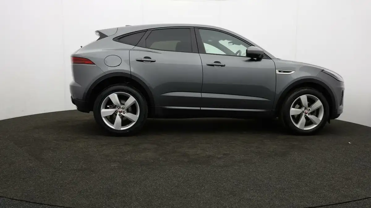 2019-jaguar-e-pace-20-i4d-r-dynamic-se-180ps-awd-auto-big-31