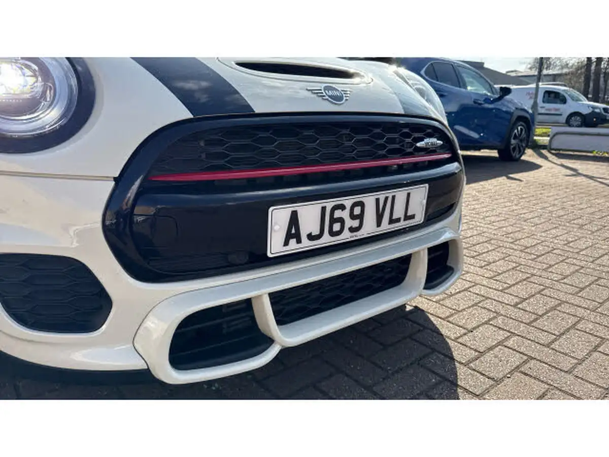 2019-mini-cooper-20-john-cooper-works-comfortnav-hatchback-3d-auto-big-38