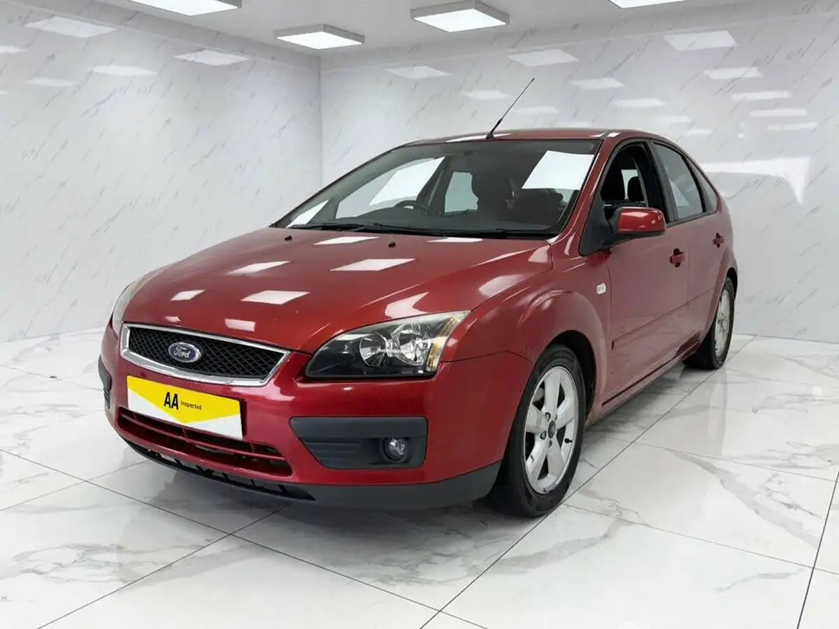2007-ford-focus-16-zetec-climate-100ps-hatchback-5d-auto-big-4