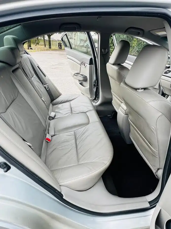 2013-honda-civic-big-18