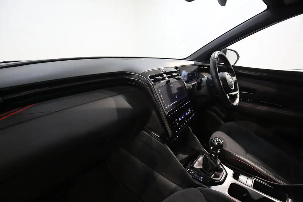 2022-hyundai-tucson-16-t-gdi-n-line-150ps-big-26