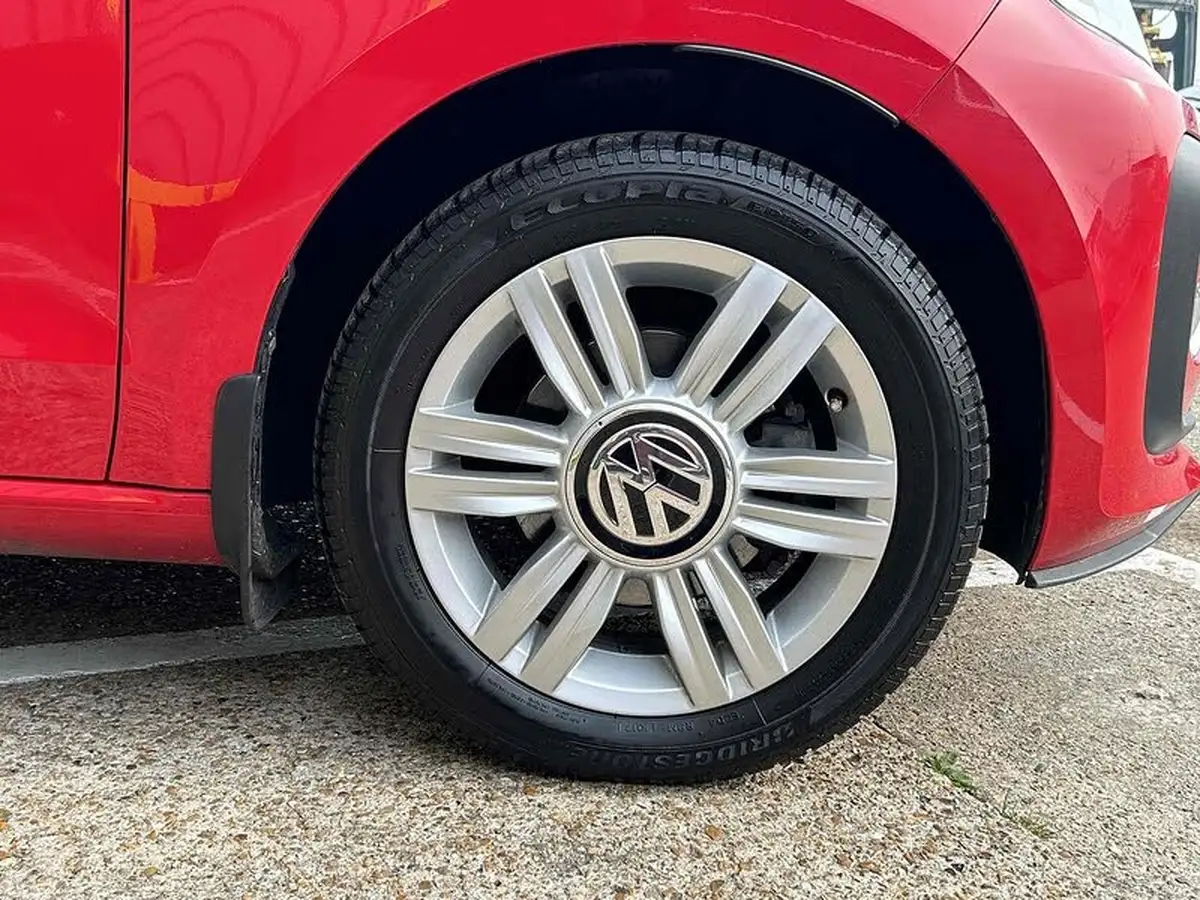 2017-volkswagen-up-10-high-up-90ps-5d-big-50