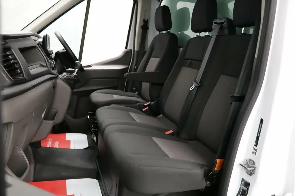 2023-ford-transit-20tdci-350-l2h1-leader-130pseu6dt-fwd-cab-big-21