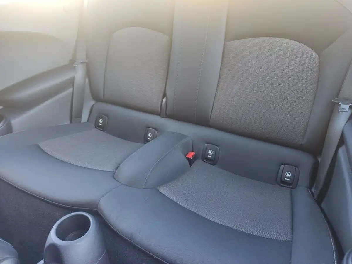 2014-mini-cooper-15-cooper-3d-auto-big-32