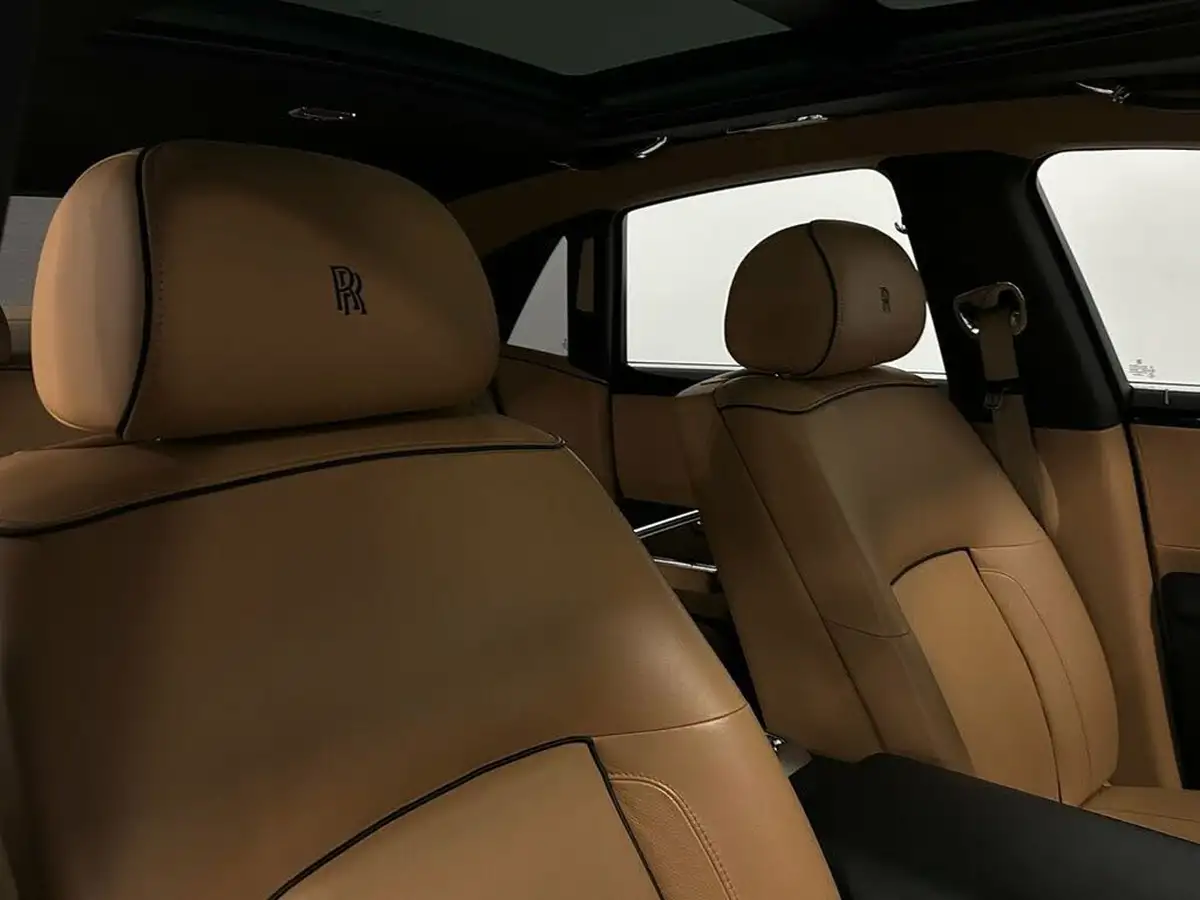 2013-rolls-royce-ghost-66-big-32