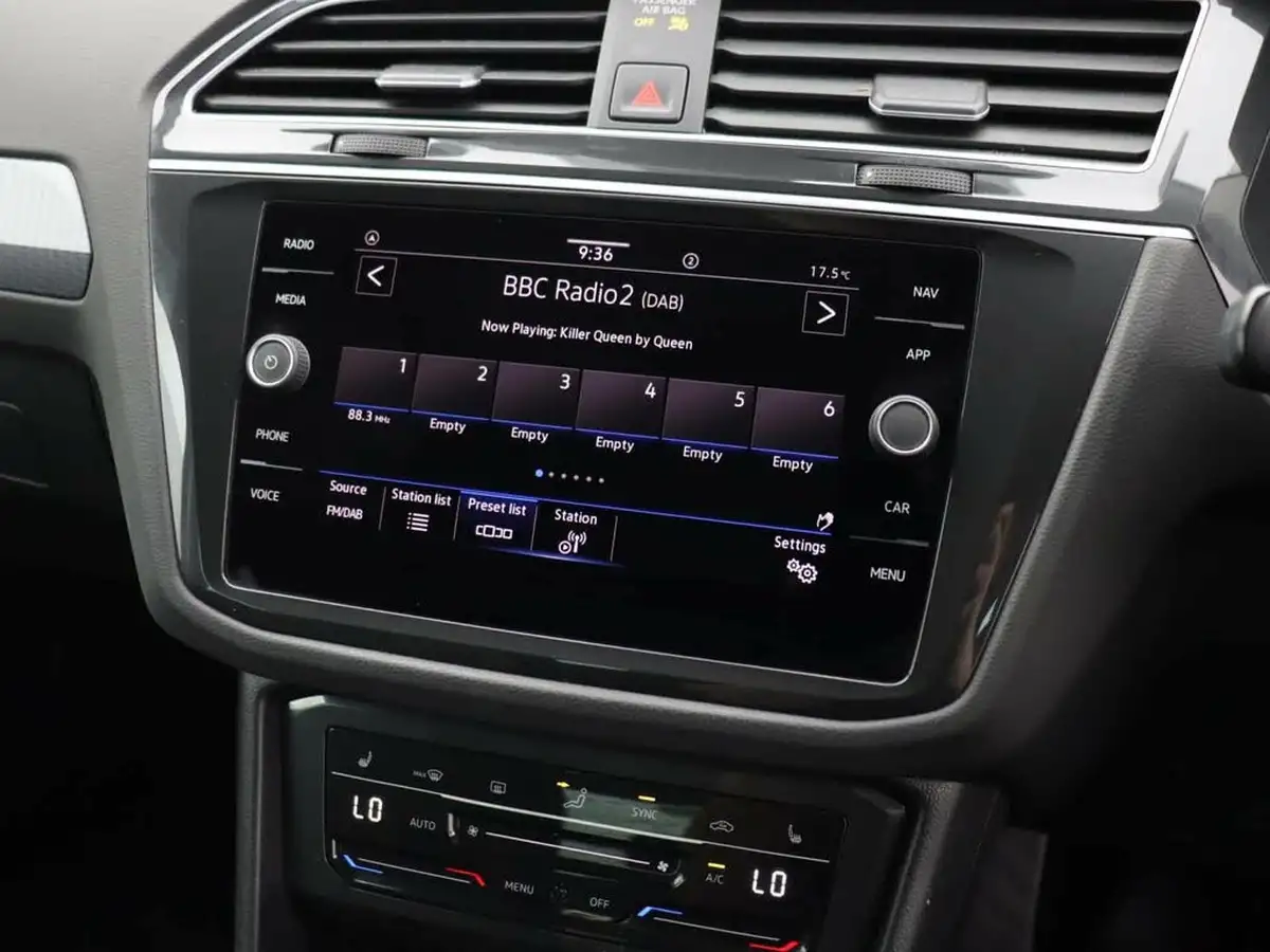2021-volkswagen-tiguan-20tdi-life-dsg-big-24