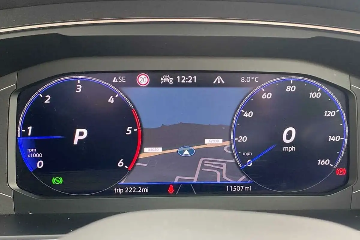 2022-volkswagen-tiguan-20tdi-r-line-150ps-big-15