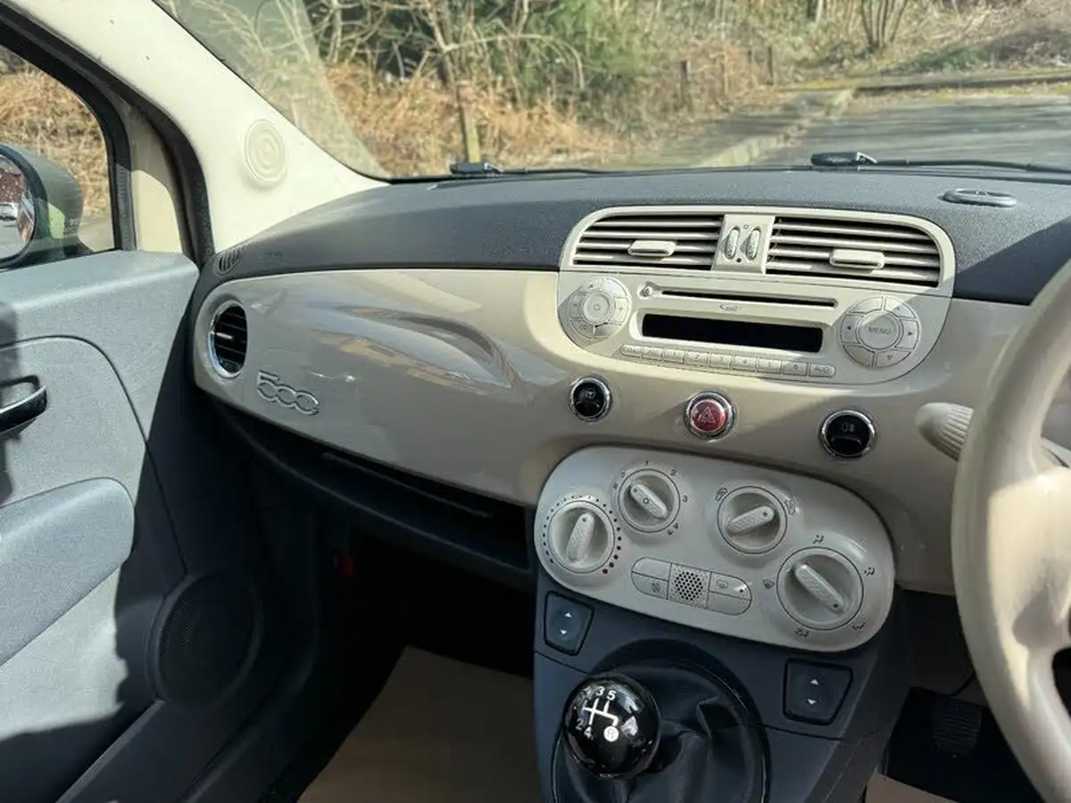 2013-fiat-500-lounge-big-7