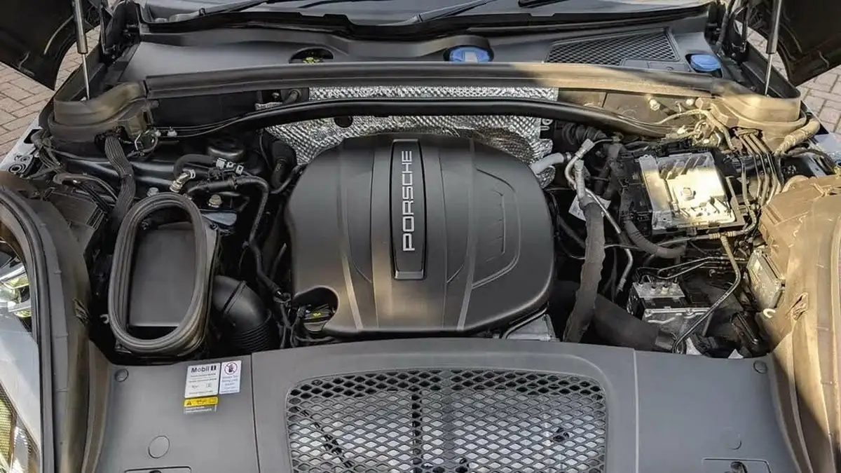 2018-porsche-macan-big-19