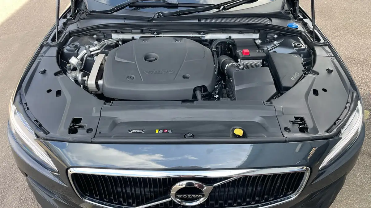 2018-volvo-v90-20-t4-momentum-big-17