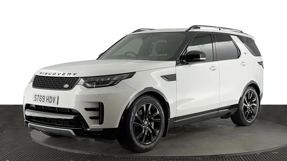 2019-land-rover-discovery-30-sd6-landmark-big-0