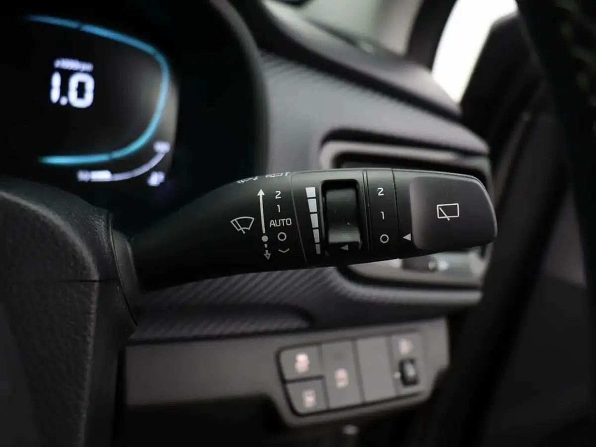2024-kia-stonic-10-t-gdi-gt-line-s-98bhp-big-44