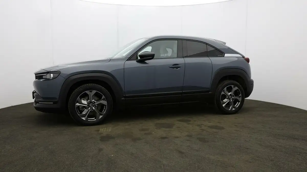 2021-mazda-mx-30-e-sport-lux-big-32