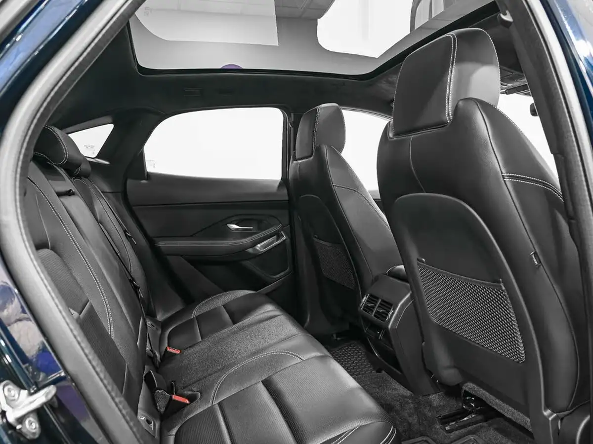 2022-jaguar-e-pace-20-d200-r-dynamic-black-big-25