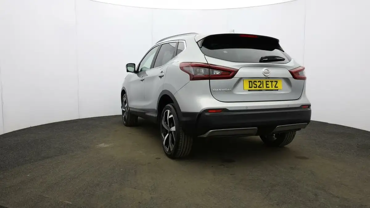 2021-nissan-qashqai-13-dig-t-n-motion-140ps-big-30
