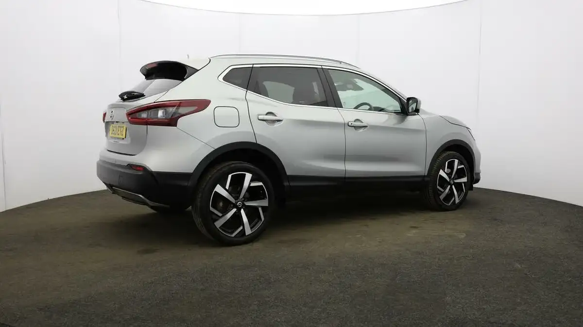 2021-nissan-qashqai-13-dig-t-n-motion-140ps-big-6