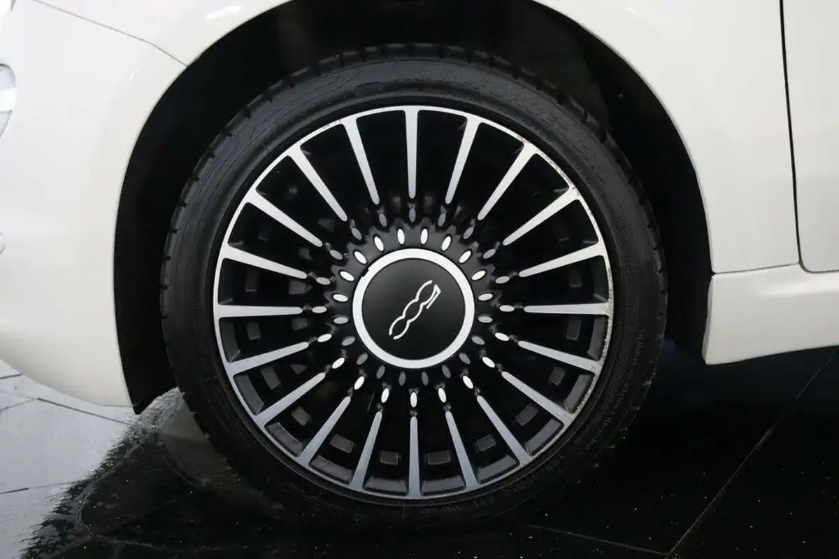 2020-fiat-500-10-launch-edition-big-33