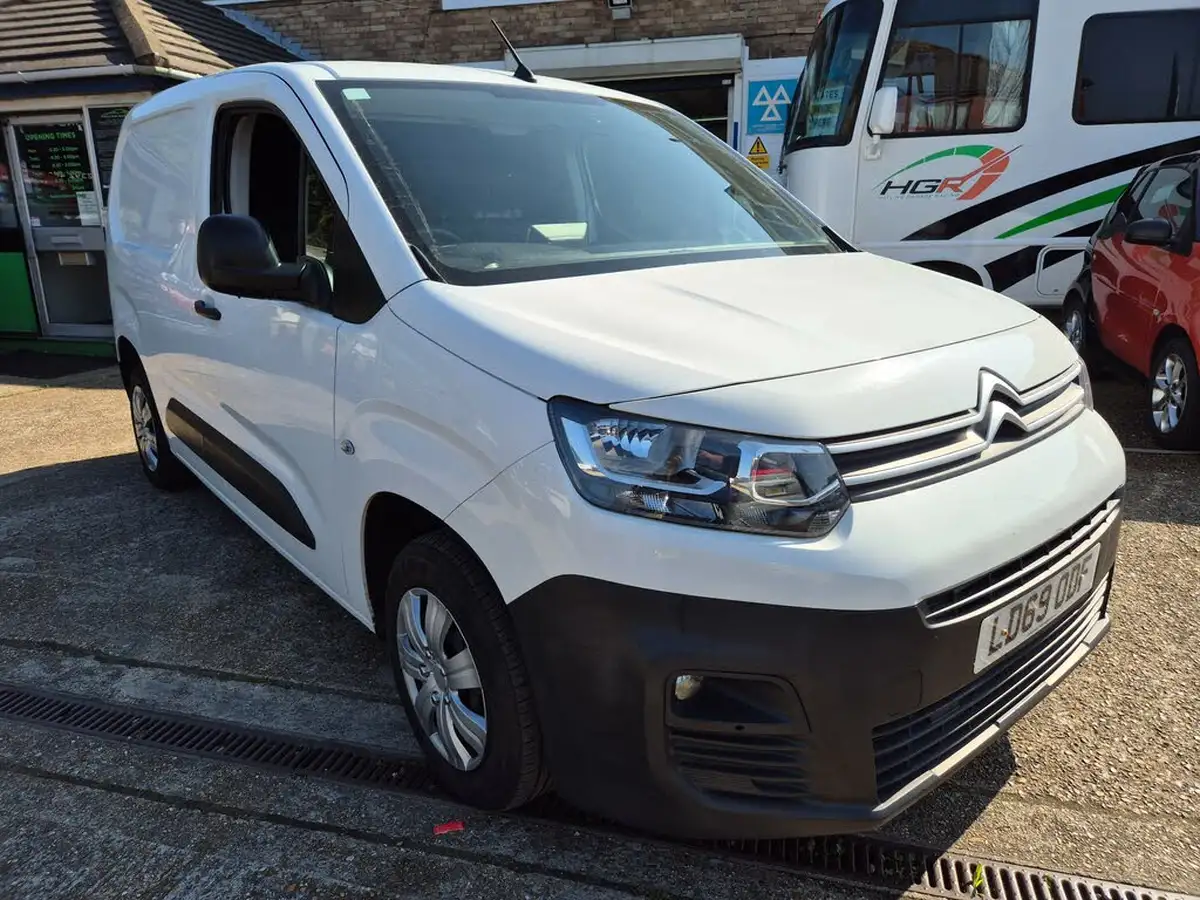 2019-citroen-berlingo-15bluehdi-650-enterprise-big-0