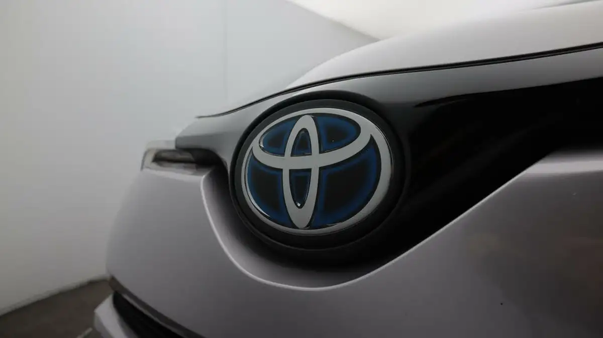 2018-toyota-c-hr-18-vvt-i-excel-big-21