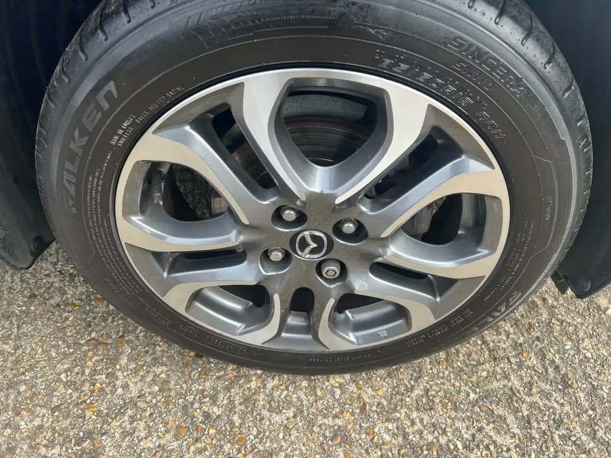 2017-mazda-mazda2-15-gt-big-8